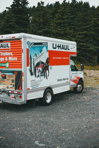 moving truck moving company